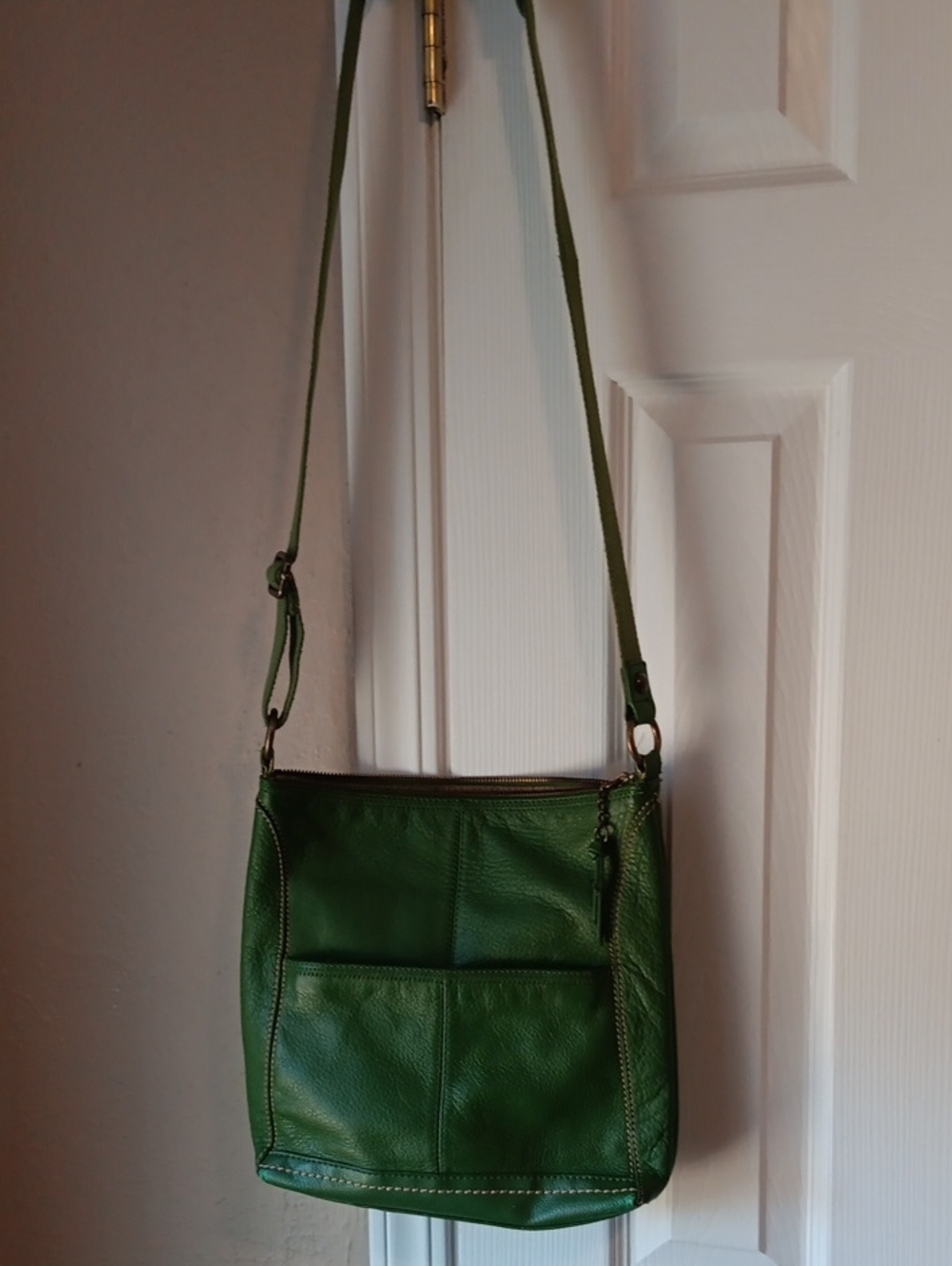 The Sak Green Leather Crossbody Shoulder Bag